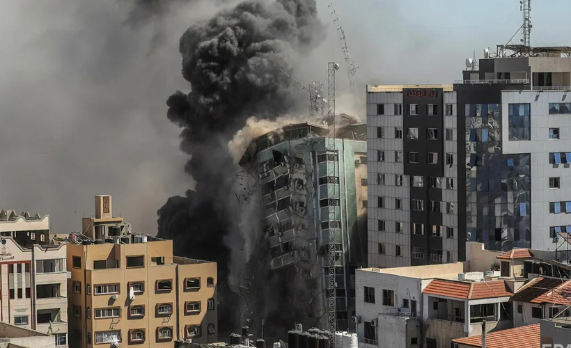Katar'dan Kızılay binasını bombalayan İsrail'e sert tepki