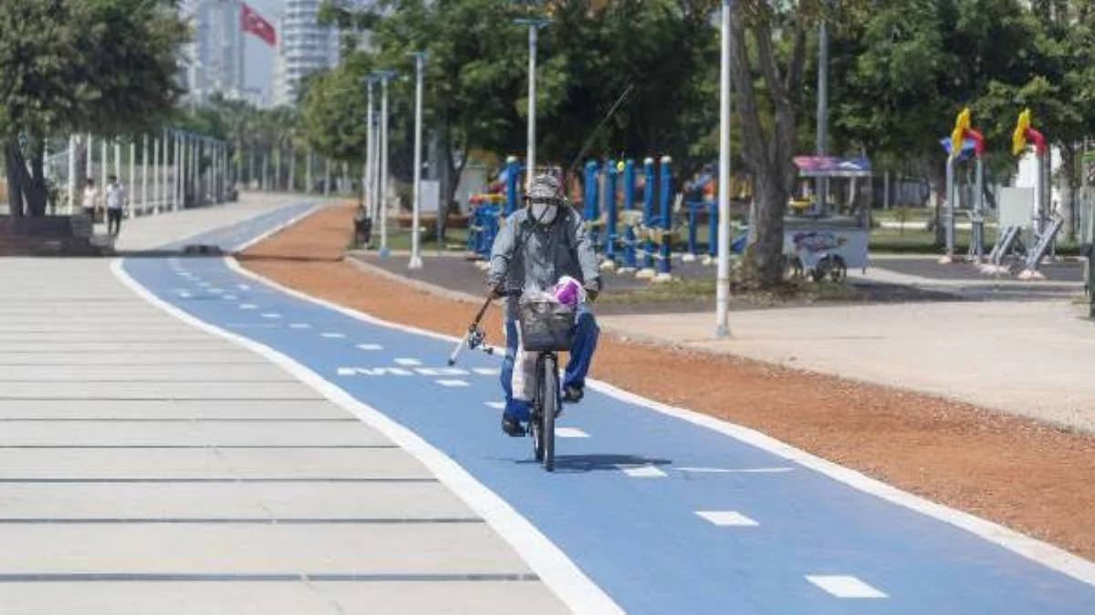 Mersin'de bisiklet yolu projesi tamamlanmak üzere