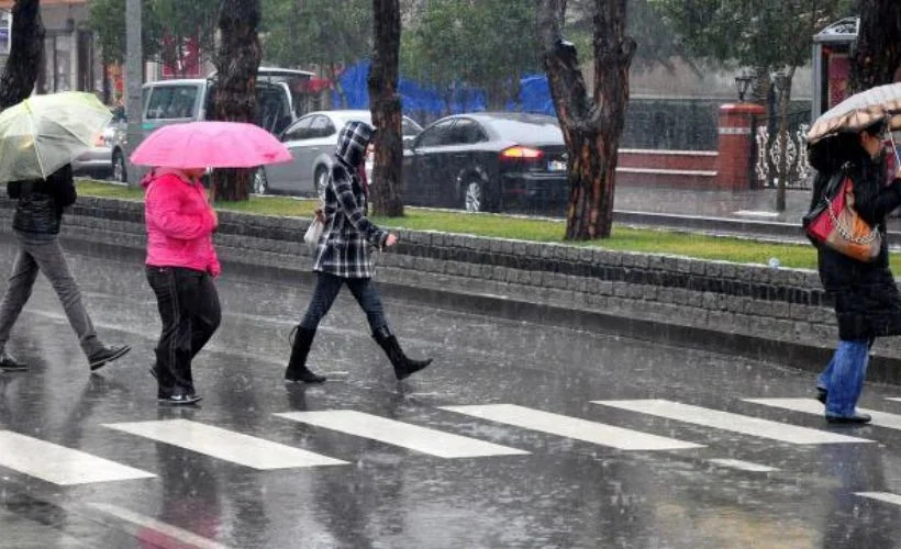 Meteoroloji'den sağanak ve fırtına uyarısı