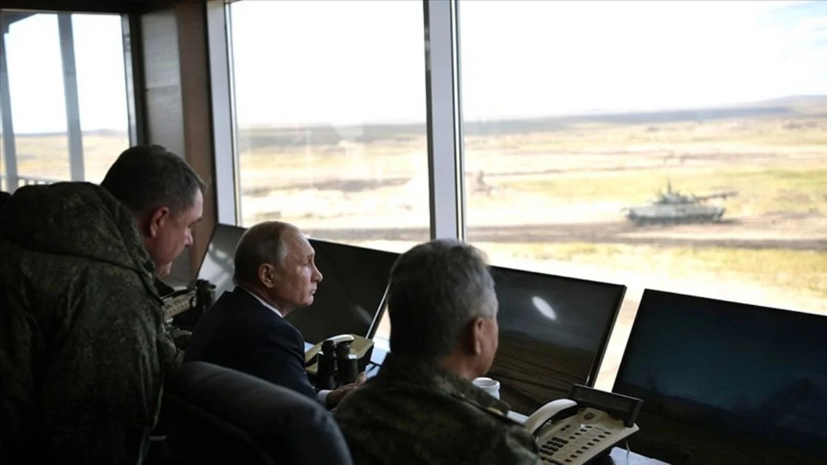 Putin: Orduyu daha da güçlendireceğiz