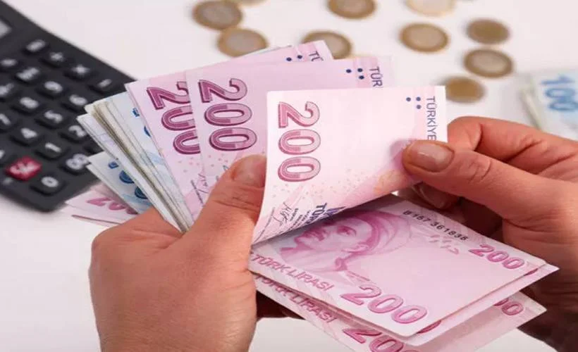 Sağlık çalışanlarına 4 ay süreyle ek ödeme