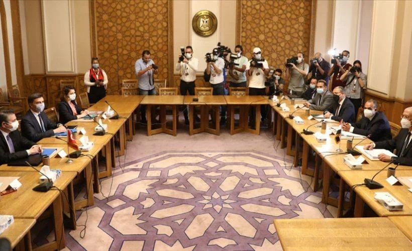Türk-Mısır heyetleri arasında istişareler başladı