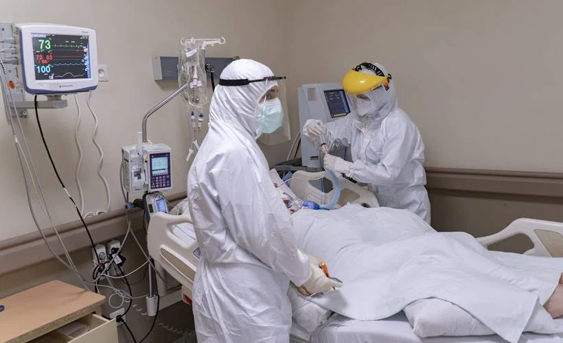 Türkiye'de koronavirüs vakaları 7 binlere geriledi