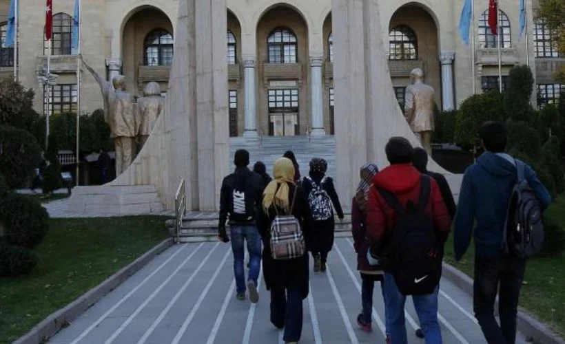 YÖK'ten yüz yüze eğitim için 'aşı talebi'