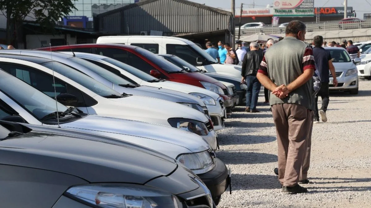 2021 en ucuz ikinci el araba hangisi? İkinci el araba fiyatları arttı mı?