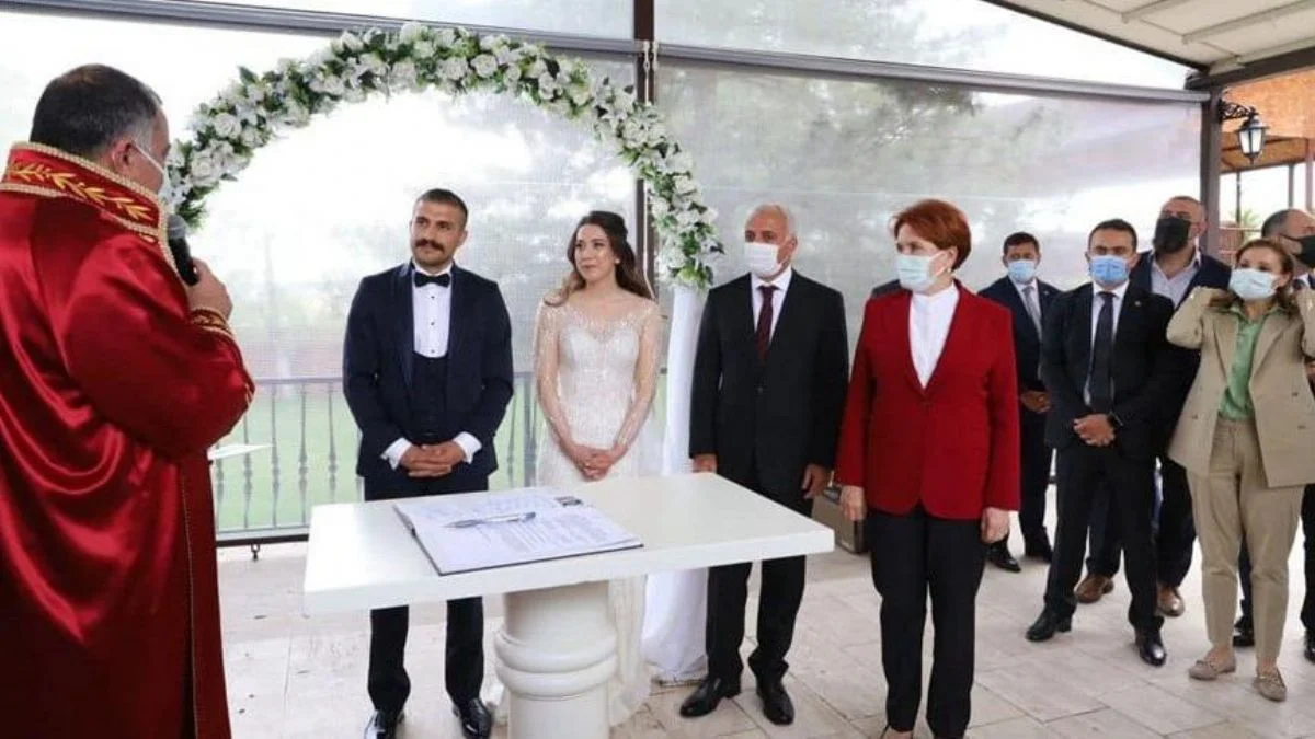 Akşener nikah şahitliği yaptı