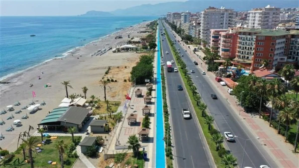 Alanya'da kesintisiz bisiklet yolu hayata geçiyor