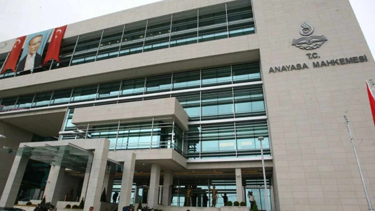 Anayasa Mahkemesi HDP hakkında kararını verdi: İddianame onaylandı