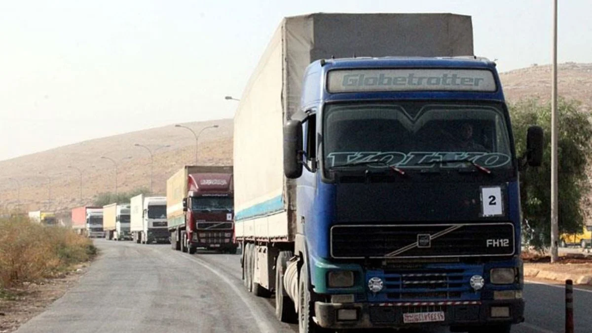 BM'den, İdlib'e 72 tır insani yardım