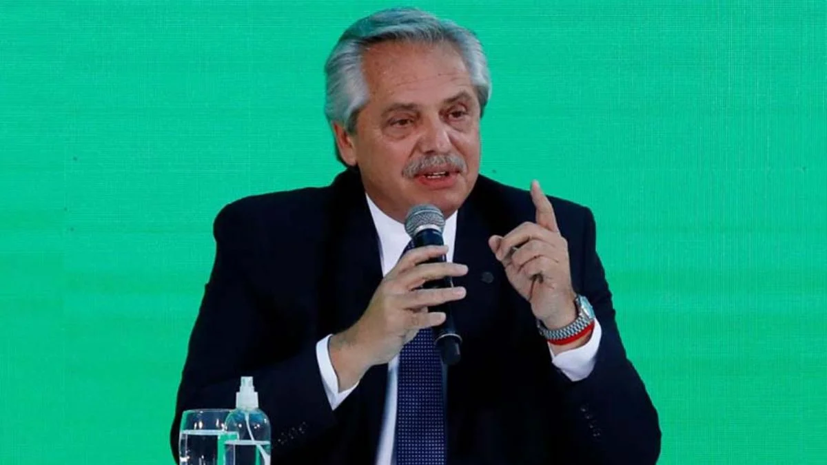 Devlet Başkanı'nın yanlış okuduğu şiir tepkiye neden oldu