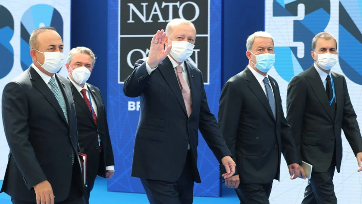 Erdoğan'dan NATO Zirvesi'nde yoğun görüşme trafiği