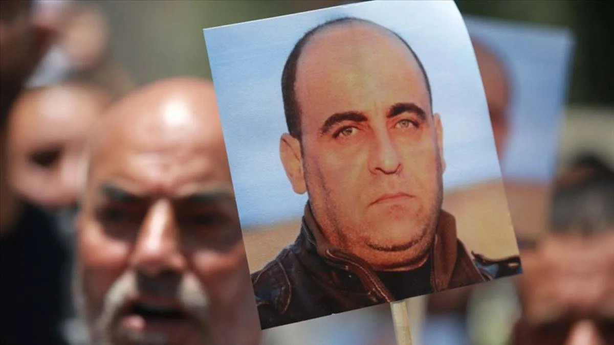 Gözaltında ölen Filistinli muhalif Nizar Benat kimdir?
