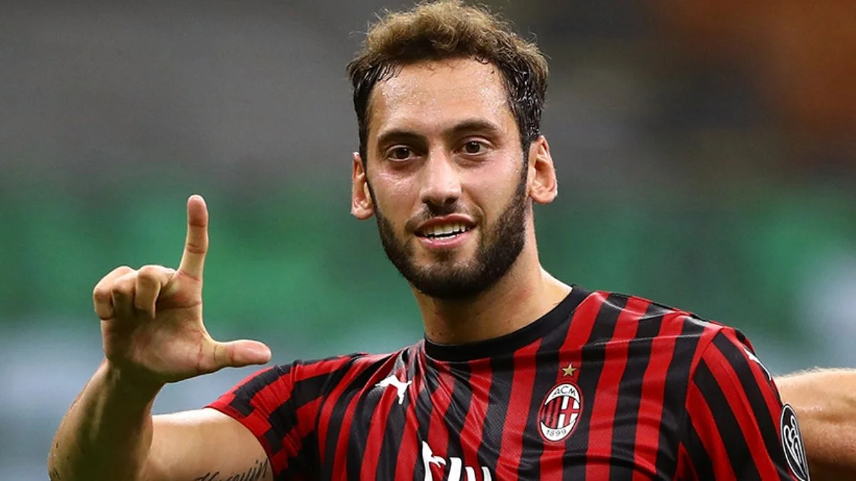 Hakan Çalhanoğlu Inter'le anlaştı