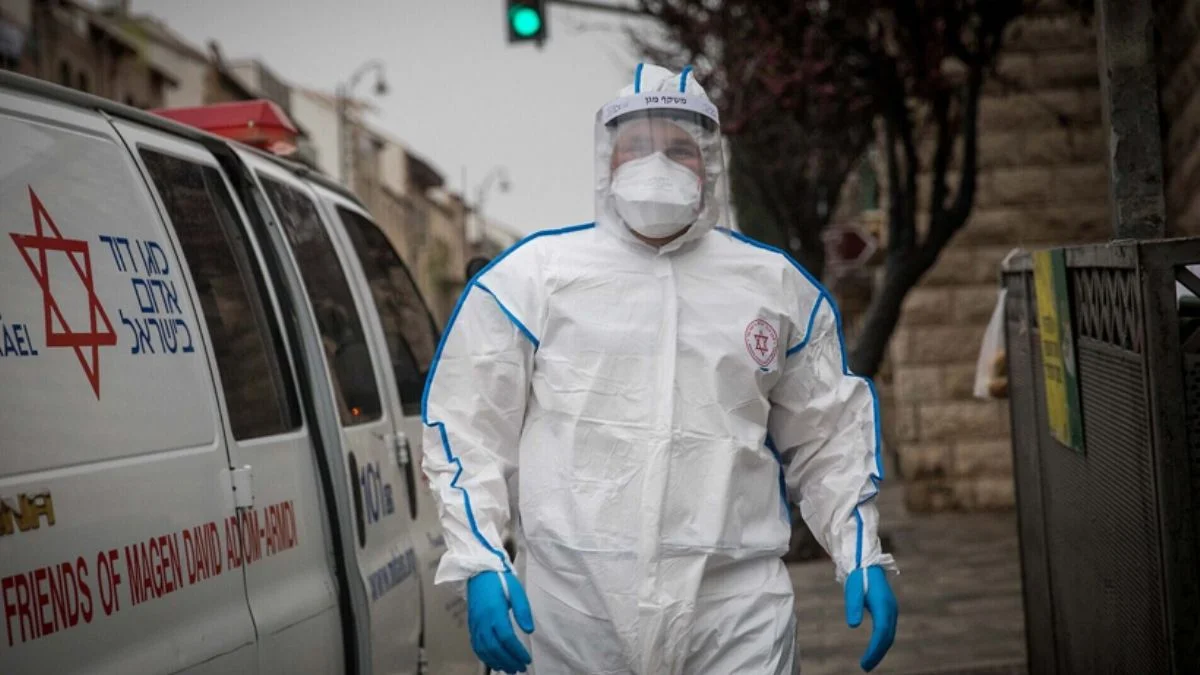 İsrail'den yeni ''koronavirüs'' adımı: Kapalı alanlarda da maske zorunluluğu kalkıyor