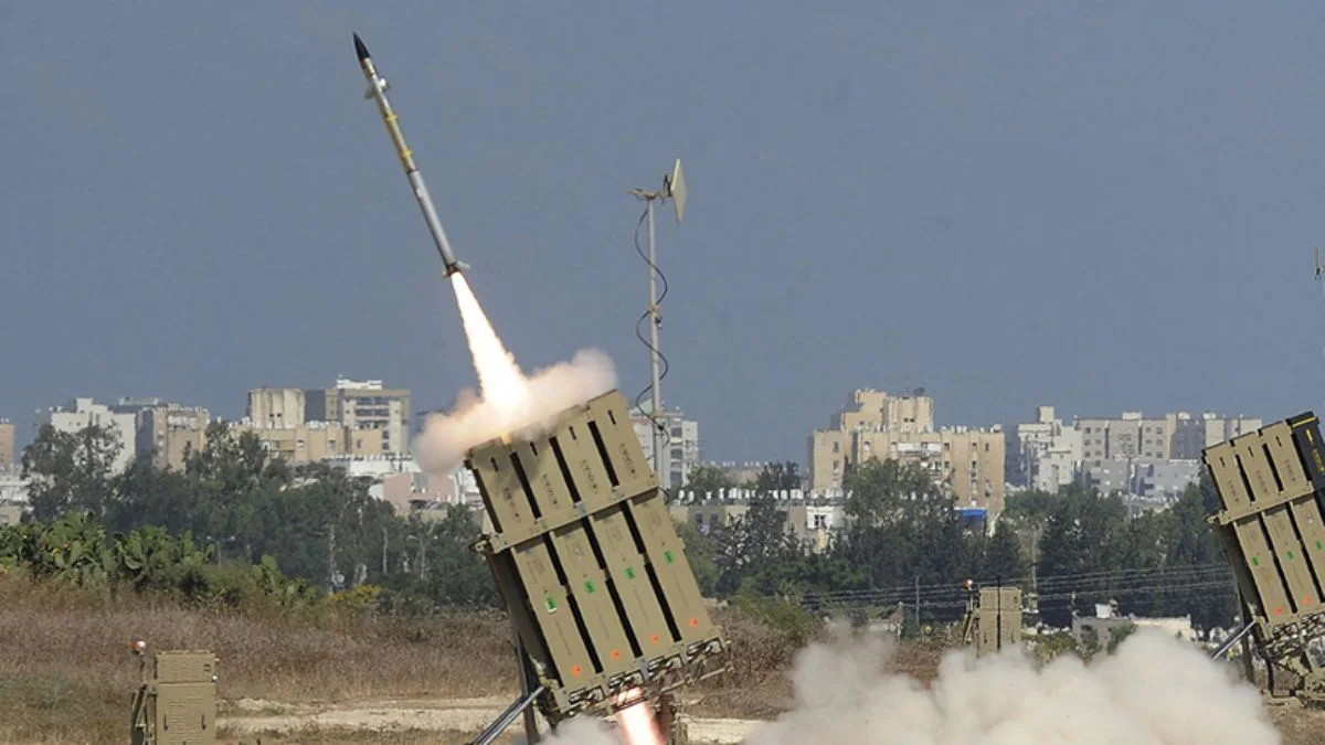 ''İsrail, Hamas'ın saldırılarına karşı Demir Kubbe bataryaları takviye ediyor''