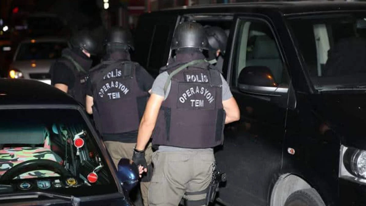 'Karagümrük çetesi'ne operasyon