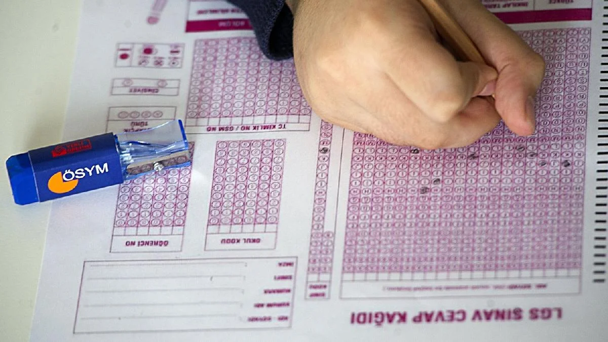 LGS kalem verilecek mi 2021 | LGS'de kalem silgi getirmek yasak mı?