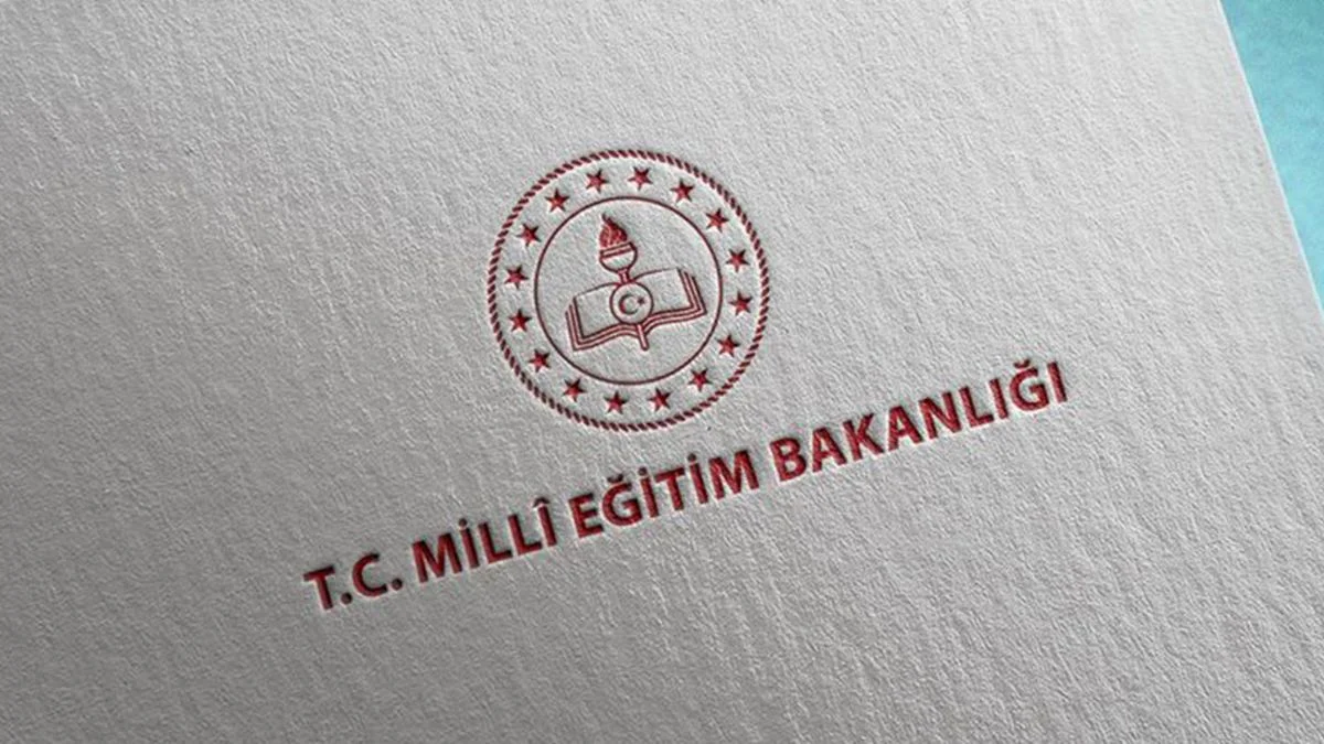 Lise öğrencilerine karne ve başarı belgeleri dijital ortamda verilecek