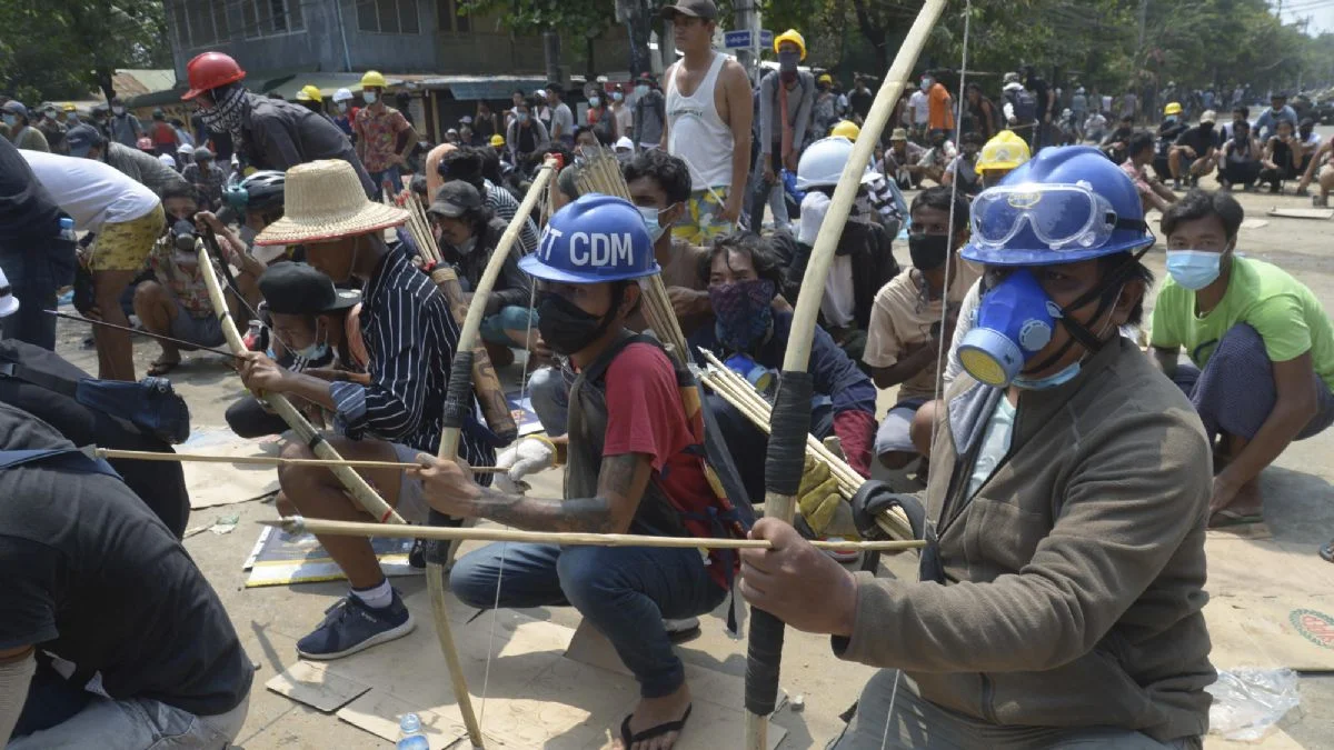 Myanmar ordusundan ağır kayıp: En az 80 asker öldü