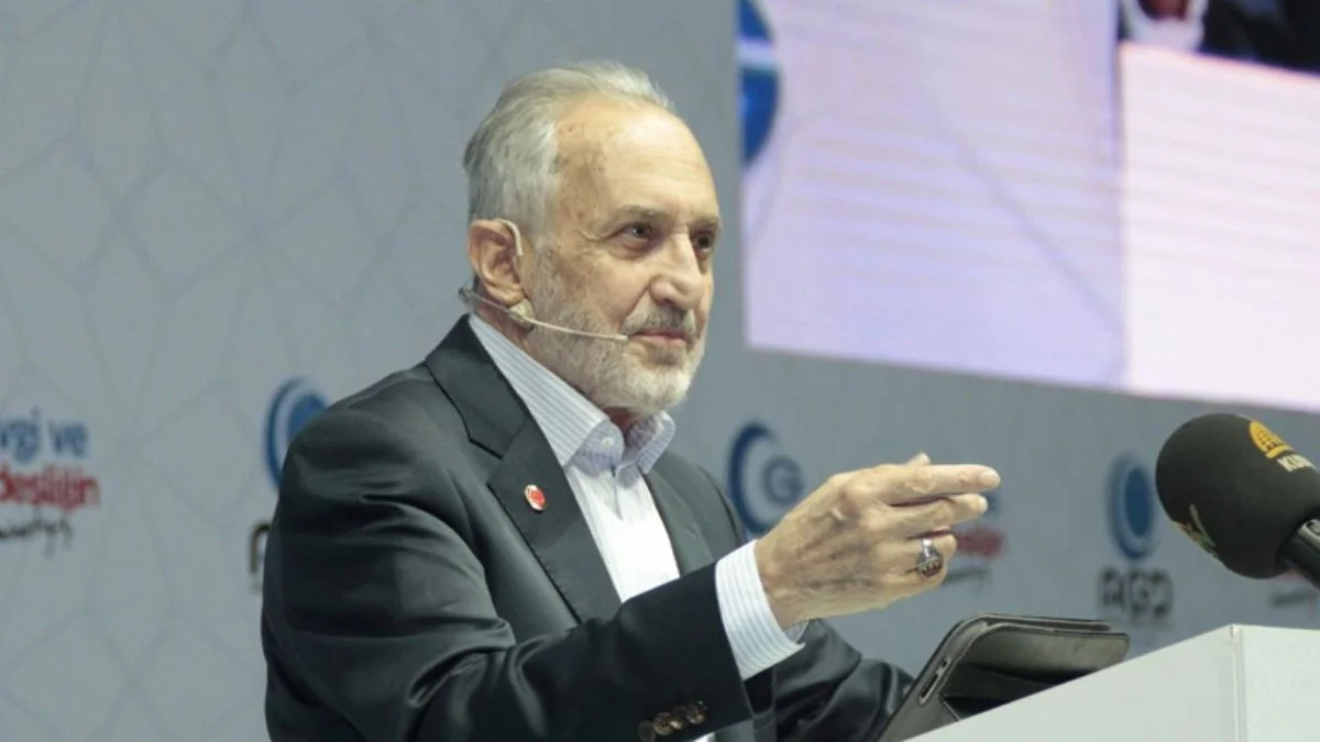 Oğuzhan Asiltürk'ten Saadet Partisi'ne eleştiri: ''Benim gözetimimde yeni bir liste hazırlanacak''