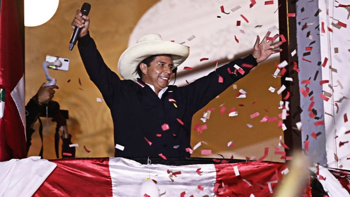 Peru'da devlet başkanlığı seçimini solcu aday kazandı