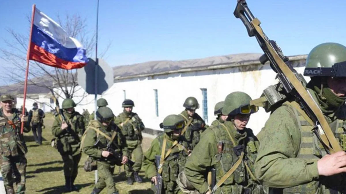 Rus askerleri, YPG'nin döşediği mayından yaralandı