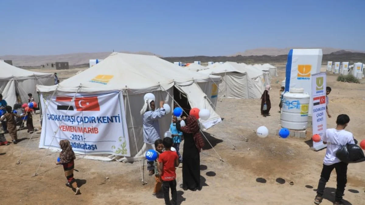 Sadakataşı Yemen'de çadır kent açılışı gerçekleştirdi