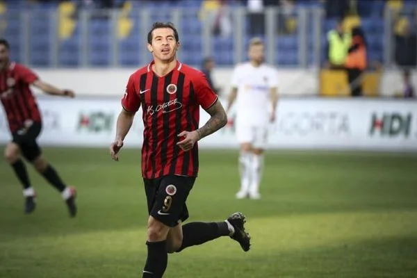 Stancu resmen Eyüpspor'da!