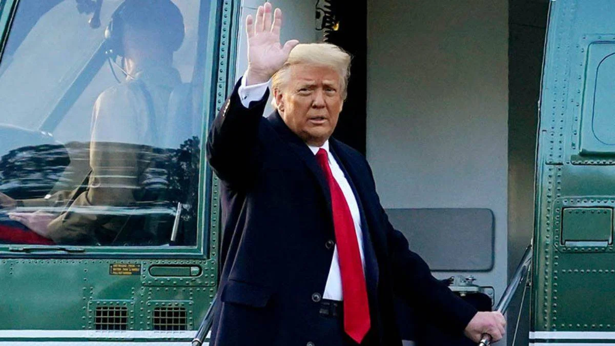 Trump, Ohio'da düzenleyeceği mitingle sahneye dönüyor