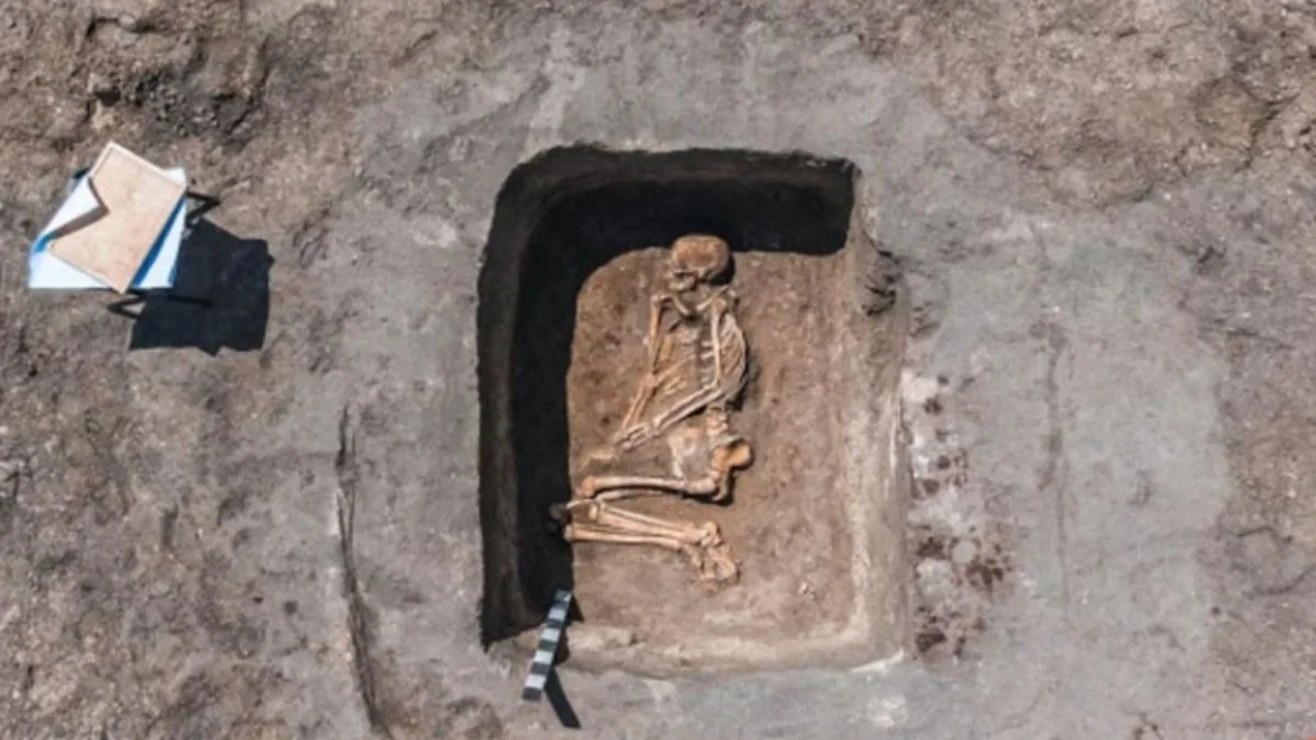 Ukrayna'da 5 Bin 500 yıllık Stonehenge benzeri bir höyük keşfedildi