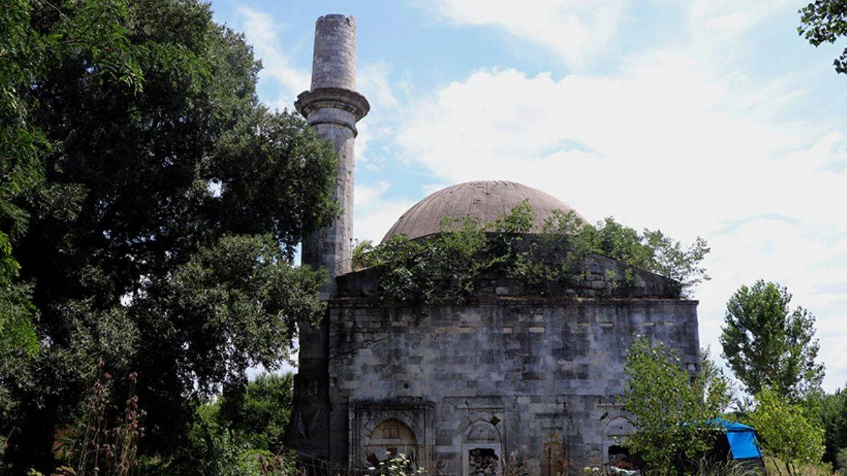 5,5 asırlık cami yok olma tehlikesi ile karşı karşıya