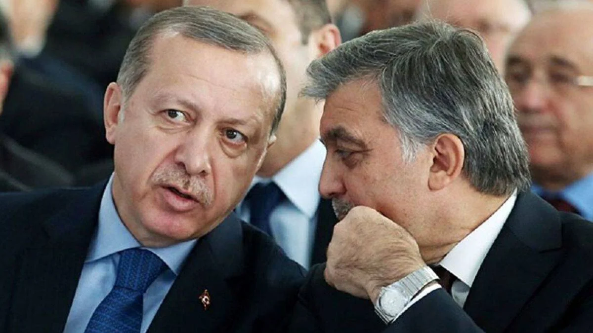 Abdullah Gül'den Cumhurbaşkanı Erdoğan'a teşekkür