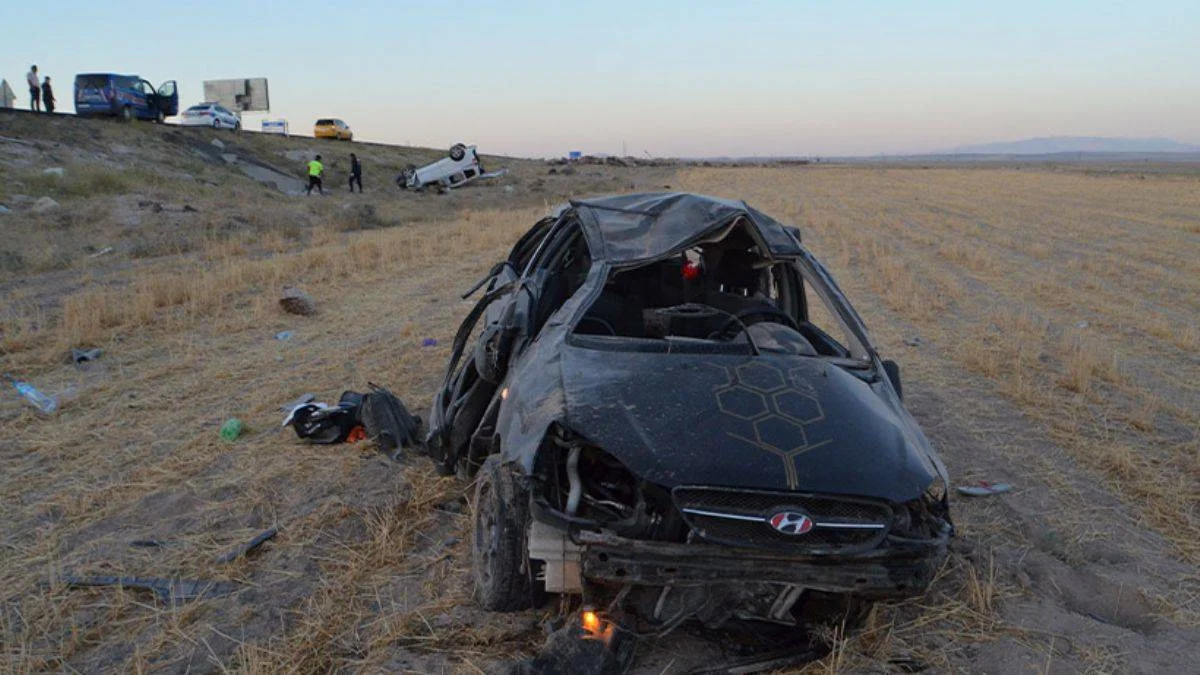 Aksaray'da trafik kazası: 2 ölü, 7 yaralı
