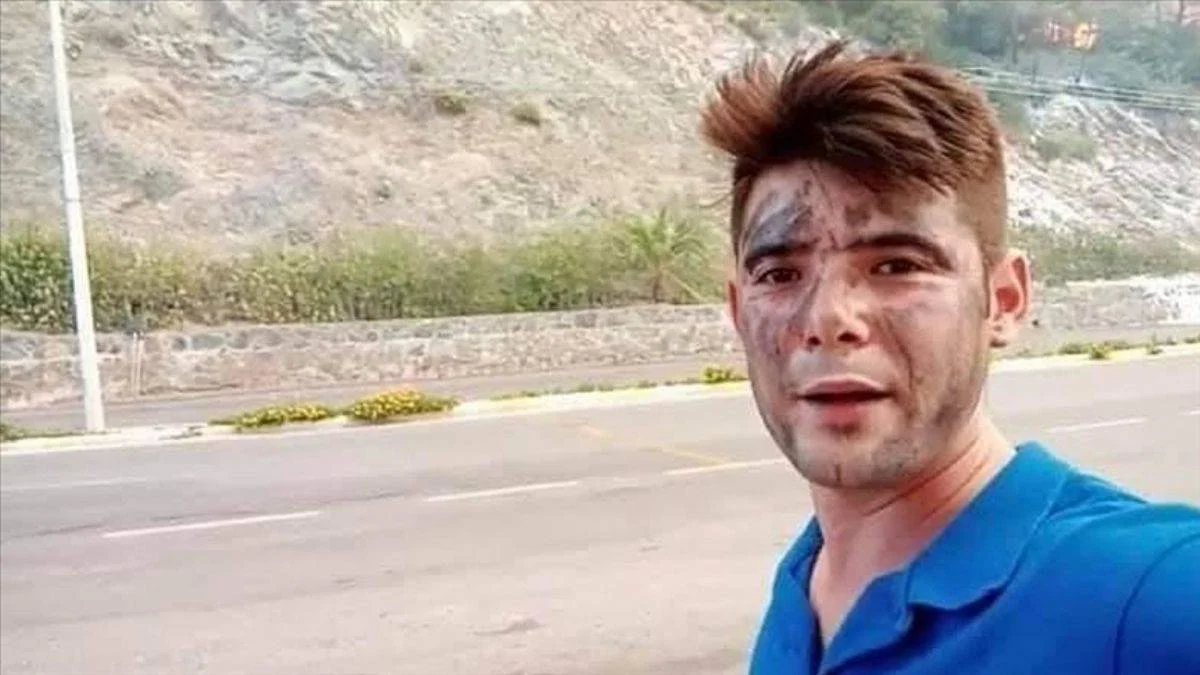 Alevlerin arasında ekiplere su taşırken öldü