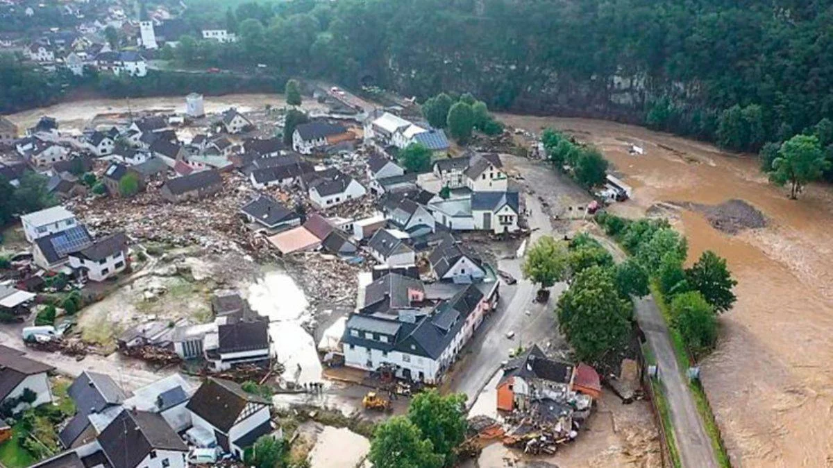 Almanya böyle bir felaket görmedi: Ölü sayısı 103'e çıktı, 1300 kişi kayıp