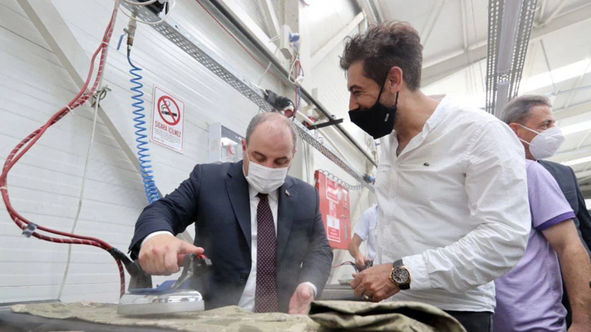 Bakan Varank'tan tekstil işçilerine ziyaret