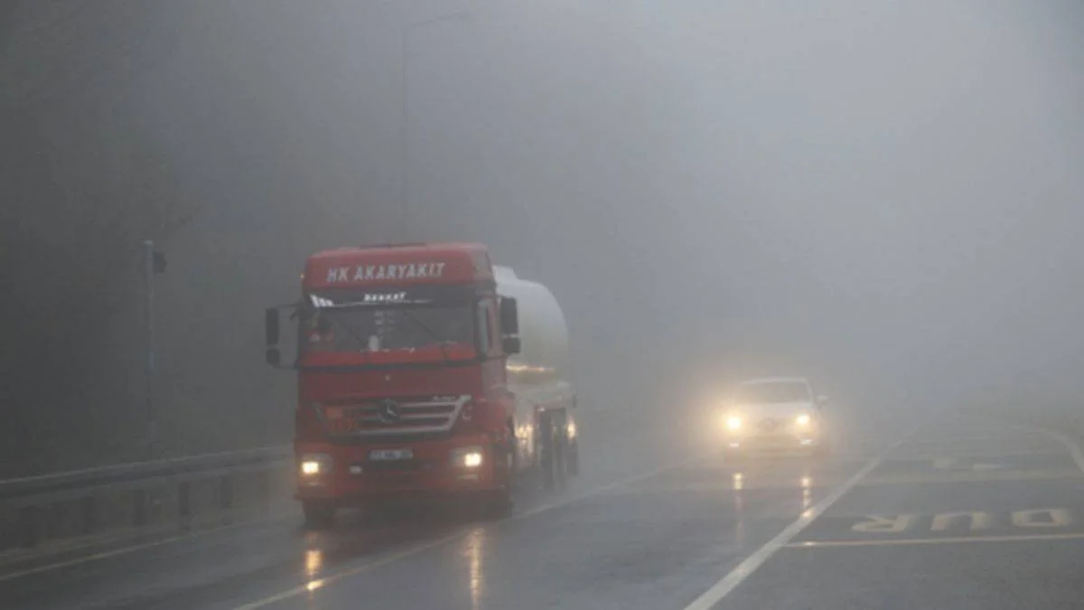 Bolu Dağı'nda sis ve sağanak etkili oluyor