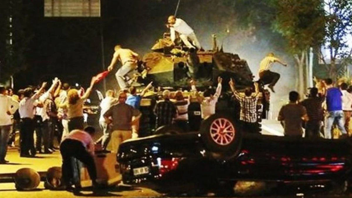 "CHP, 15 Temmuz direnişine neden sahip çıkmıyor?"