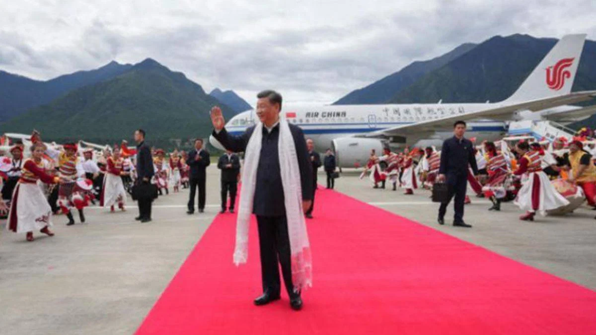 Çin Devlet Başkanı'ndan Tibet Özerk Bölgesi'ne sürpriz ziyaret