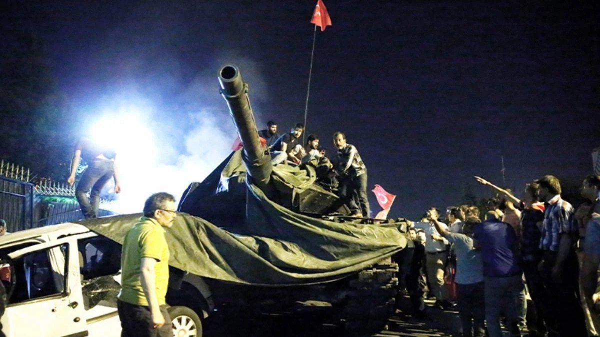 Darbe girişiminin kilit noktası İstanbul'da yaşananlar