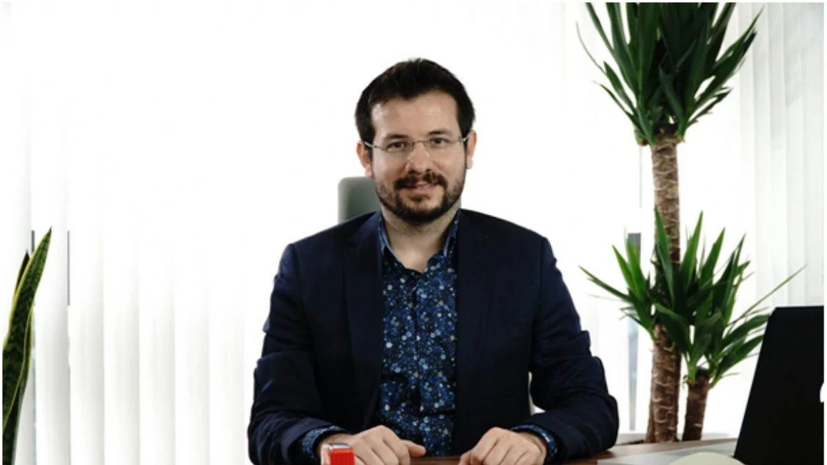 Dr. Candan Mezili - Estetikte Meme Operasyonları