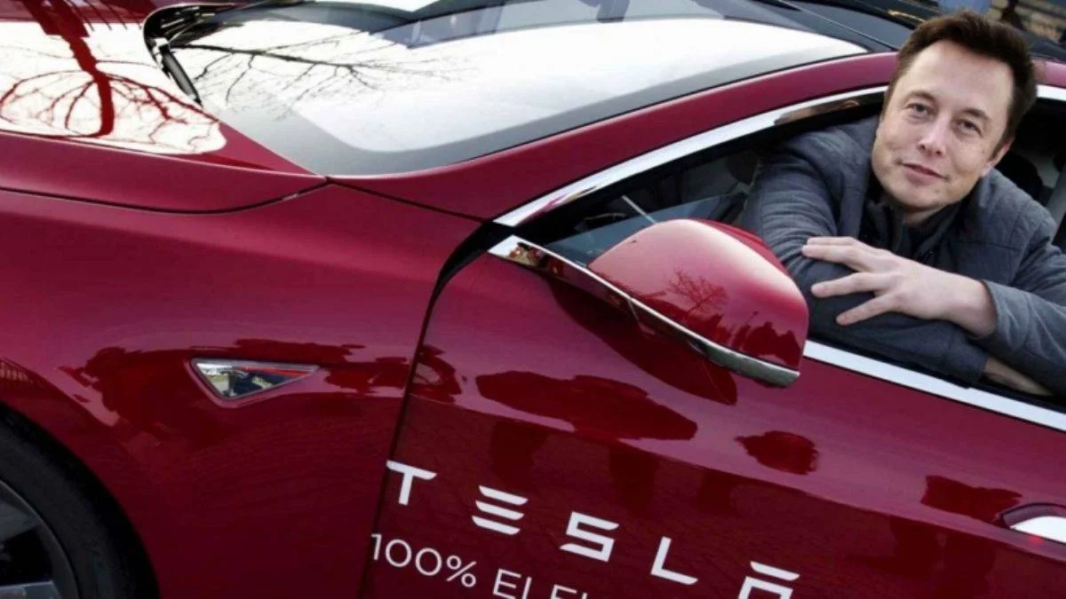 Elon Musk: Tam otonom sürüş zor bir problem. Hiç bir şey özgür olmaktan daha iyi değildir