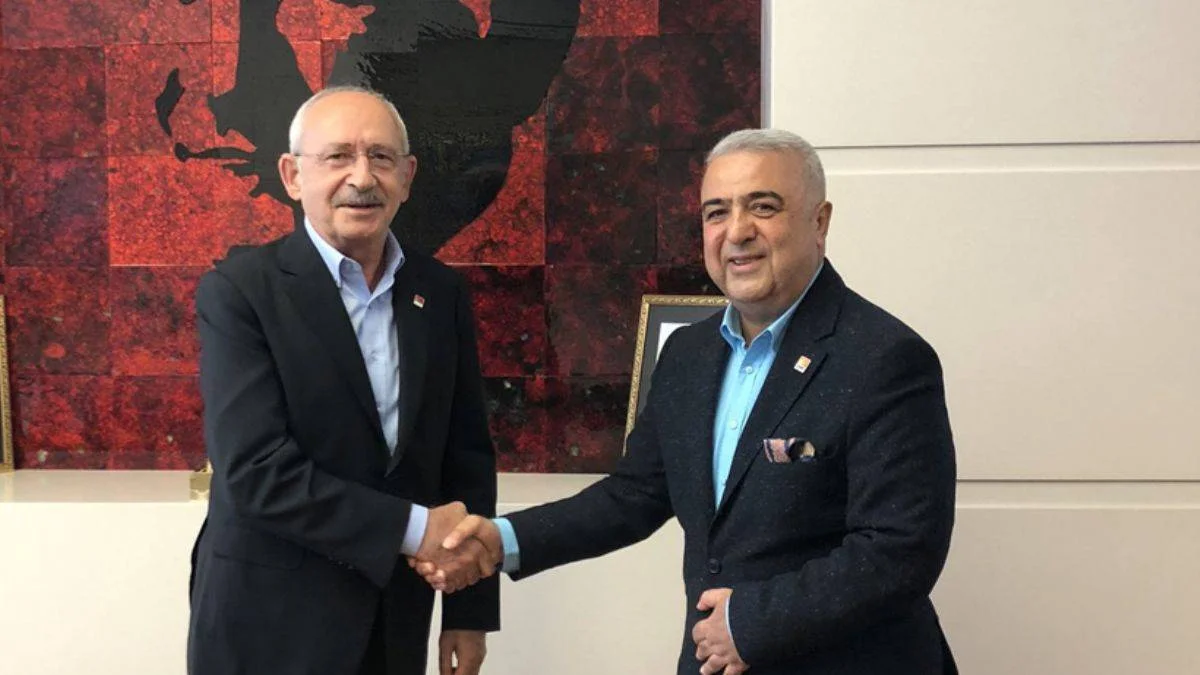 Eski AK Partili vekil Zeydan, CHP'ye katıldı