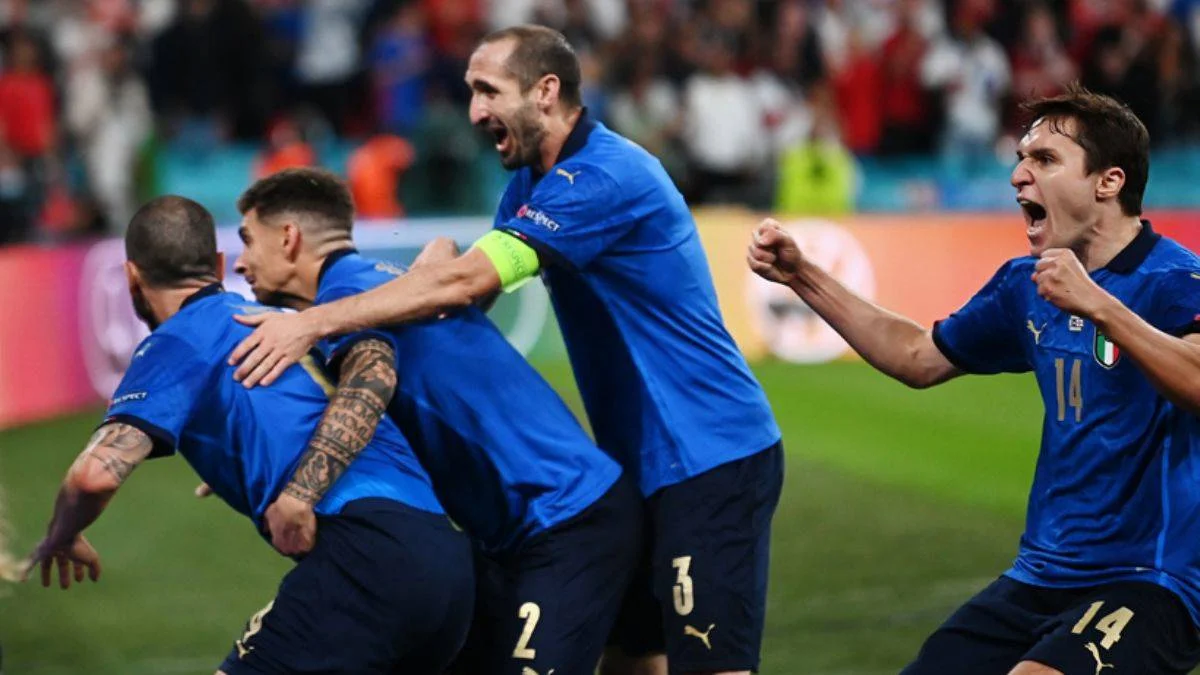 EURO 2020'de şampiyon İtalya!