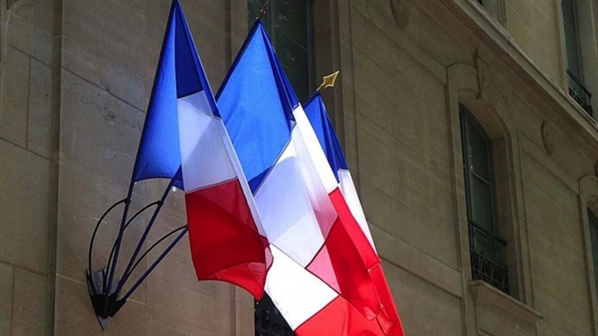 Fransa: Tunus'ta hukukun egemenliğine saygı duyulmalı