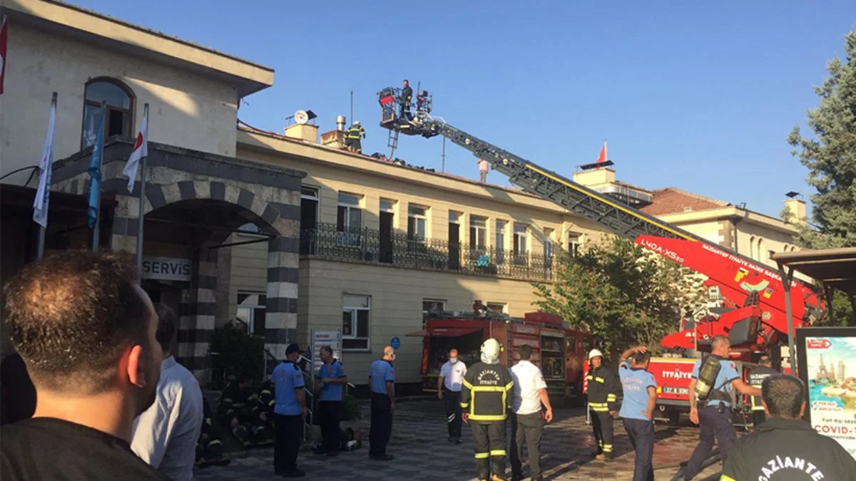 Gaziantep'te özel bir hastanede çıkan yangın kontrol altına alındı