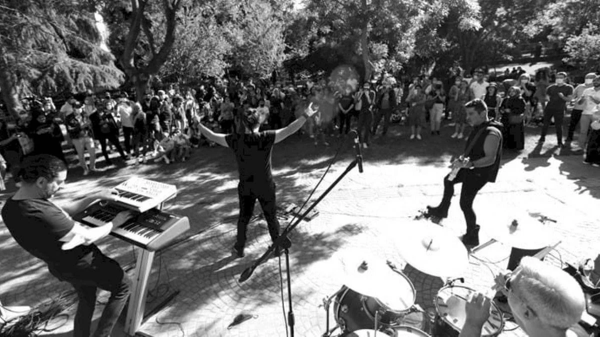 İBB'den İstanbullulara müzik, müzisyenlere destek