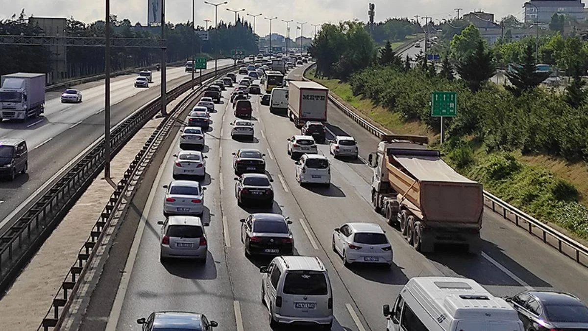 İstanbul trafiğinde 'bayram tatili' yoğunluğu