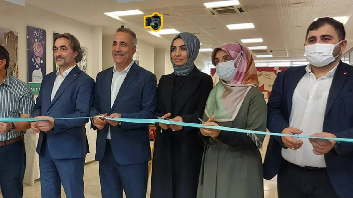 Kadınlar, el emeği göz nuru eserlerini sergiledi