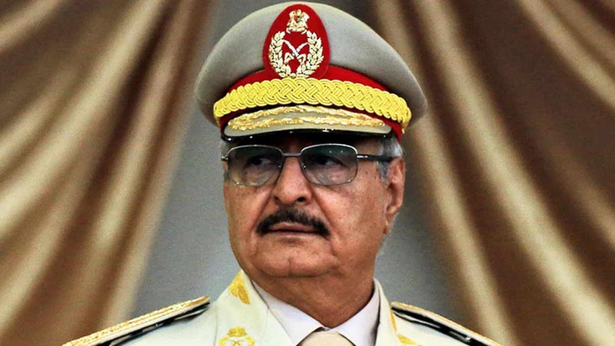 Libyalılar Hafter'in seçimlere katılmasına karşı